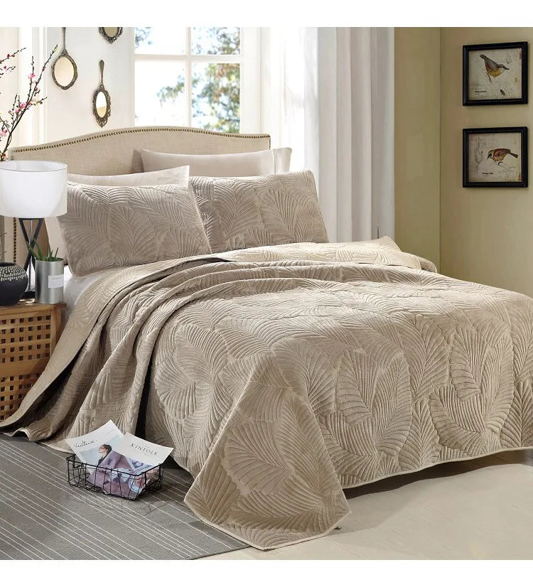Desert Boho Leaf Quilted Fleece Bedspread Set