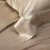Golden Daylily Mulberry Silk Duvet Set fabric
