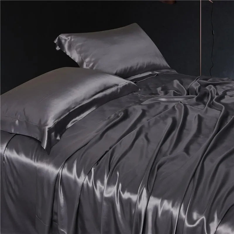 Lavender Mist Mulberry Silk Duvet Set - close view