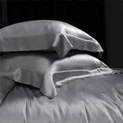 Moonlit Garden Mulberry Silk Duvet Set pillows