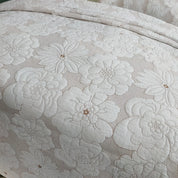 Rustic Blossoms Heritage Quilt Set Quilting