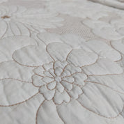 Rustic Blossoms Heritage Quilt Set Flower