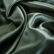 Sage Leaf Mulberry Silk Duvet Set fabric