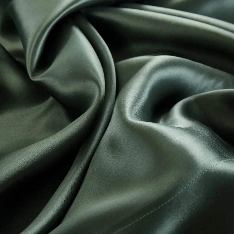 Sage Leaf Mulberry Silk Duvet Set fabric