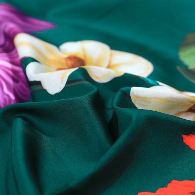 Close up of fabric and pattern from the Emerald Garden Bedding Set