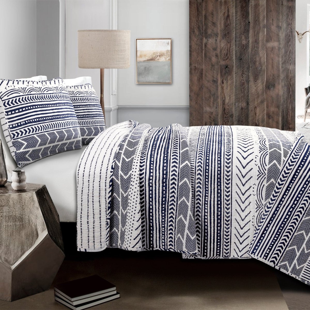 16T003001-HYGGE-GEO-3-PC-NAVY-WHITE-QUILT-KING-848742073995.jpg