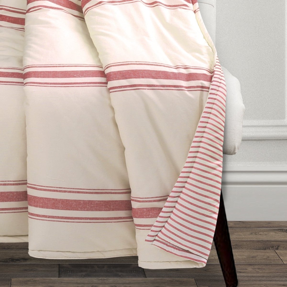 16T003101-FARMHOUSE-STRIPE-RED-THROW-50X60-848742075777-ALT-1.jpg