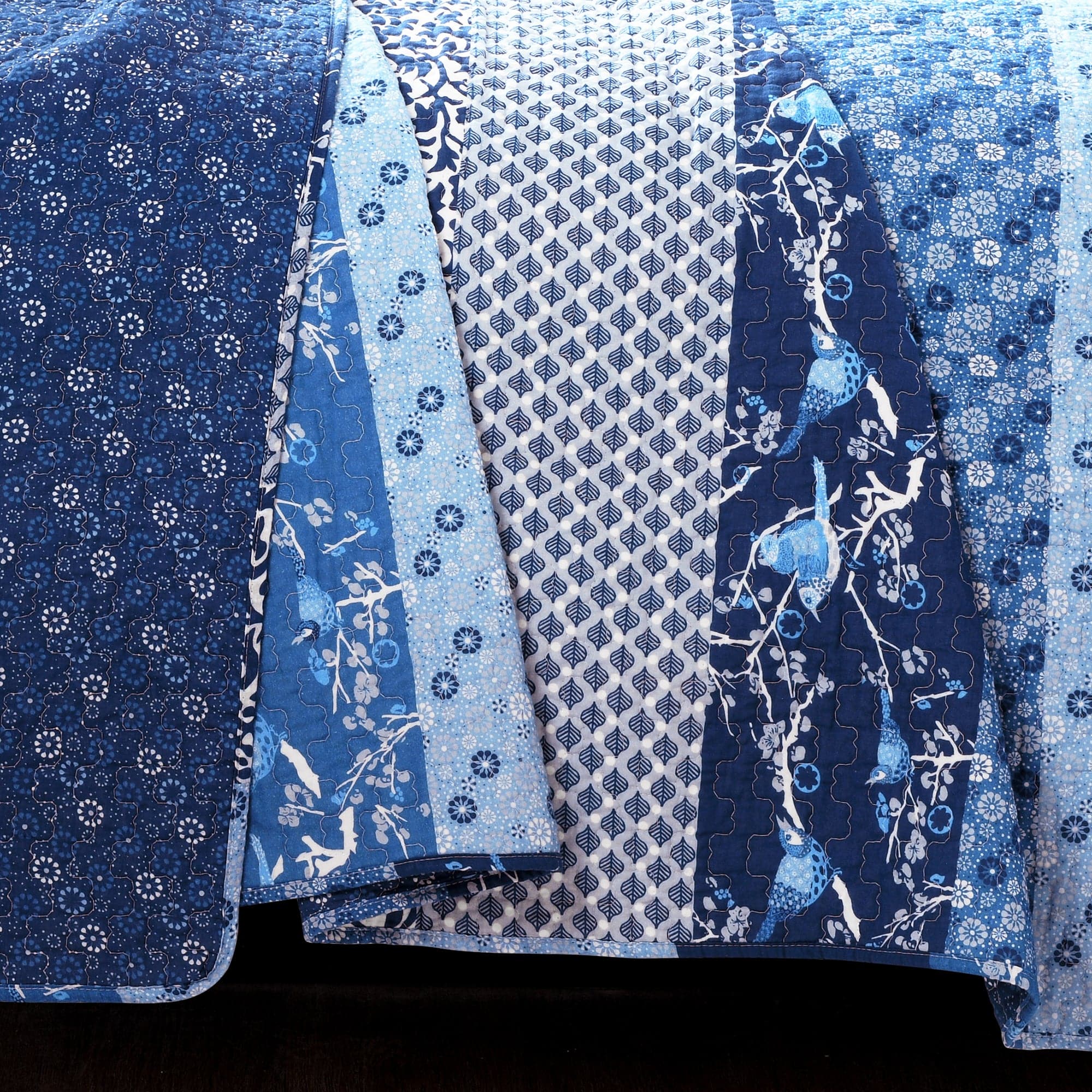 16T004634-ROYAL-EMPIRE-3-PC-NAVY-QUILT-FULL-QUEEN-848742089002-ALT-1.jpg
