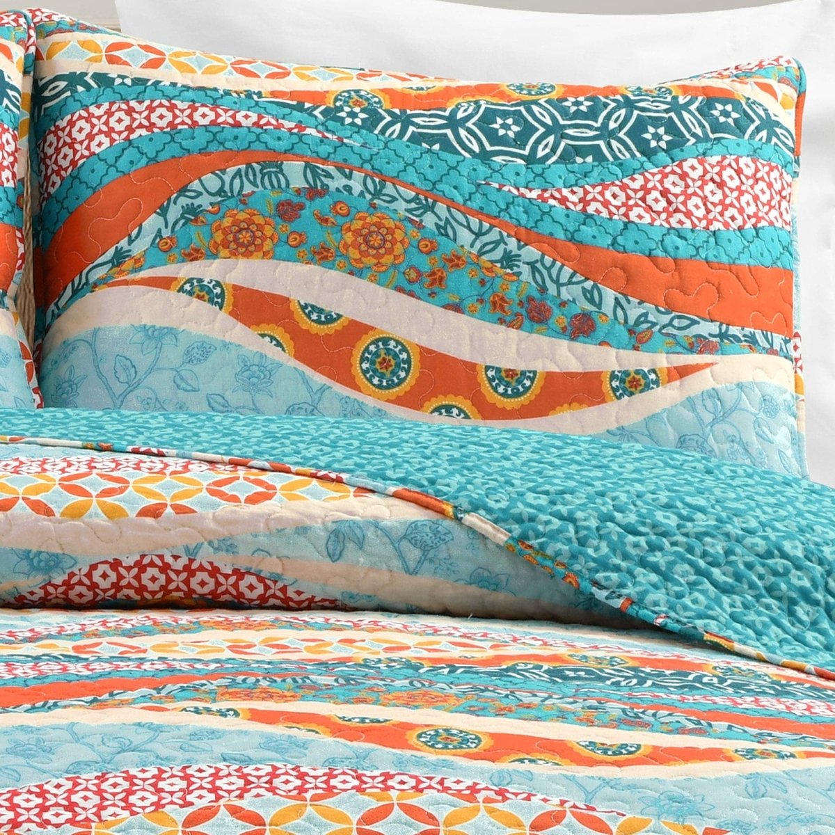 16T007615-HAILEY-WATERCOLOR-WAVE-3-PC-TURQUOISE-MULTI-QUILT-FULL-QUEEN-194938020190-ALT-2.jpg