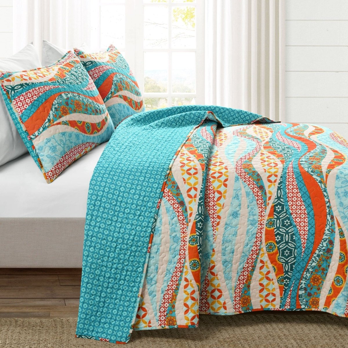 16T007616-HAILEY-WATERCOLOR-WAVE-3-PC-TURQUOISE-MULTI-QUILT-KING-194938020206-ALT-1.jpg