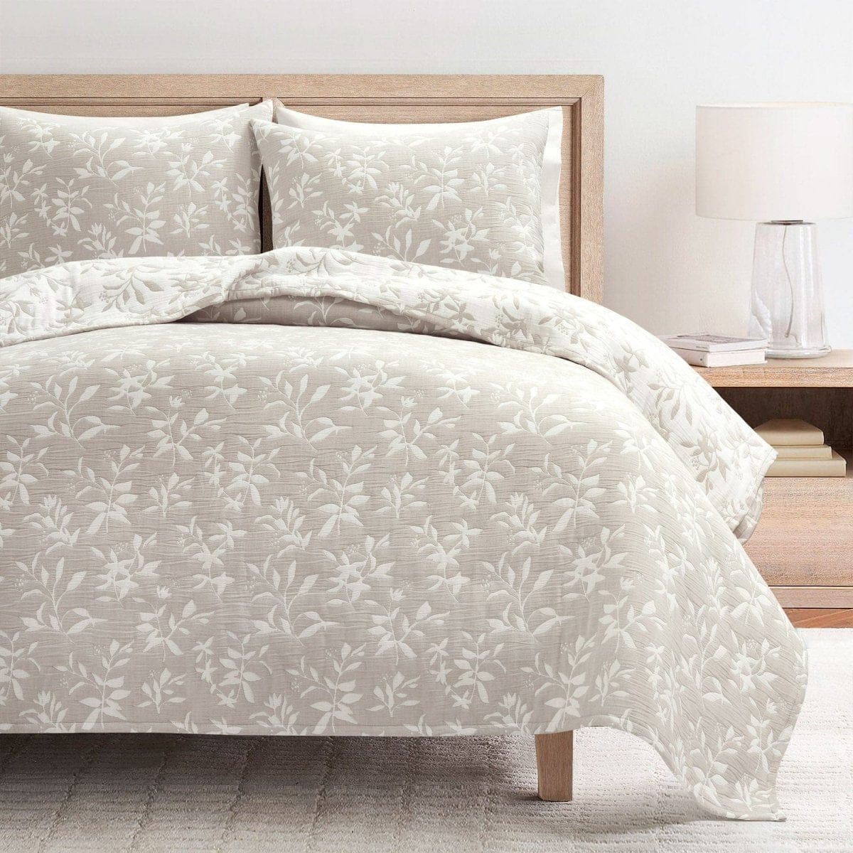 194938058742-FLORAL-JACQUARD-REVERSIBLE-SOFT-MATELASSE-QUILT-NEUTRAL-3PC-SET-KING-CAL-KING.jpg