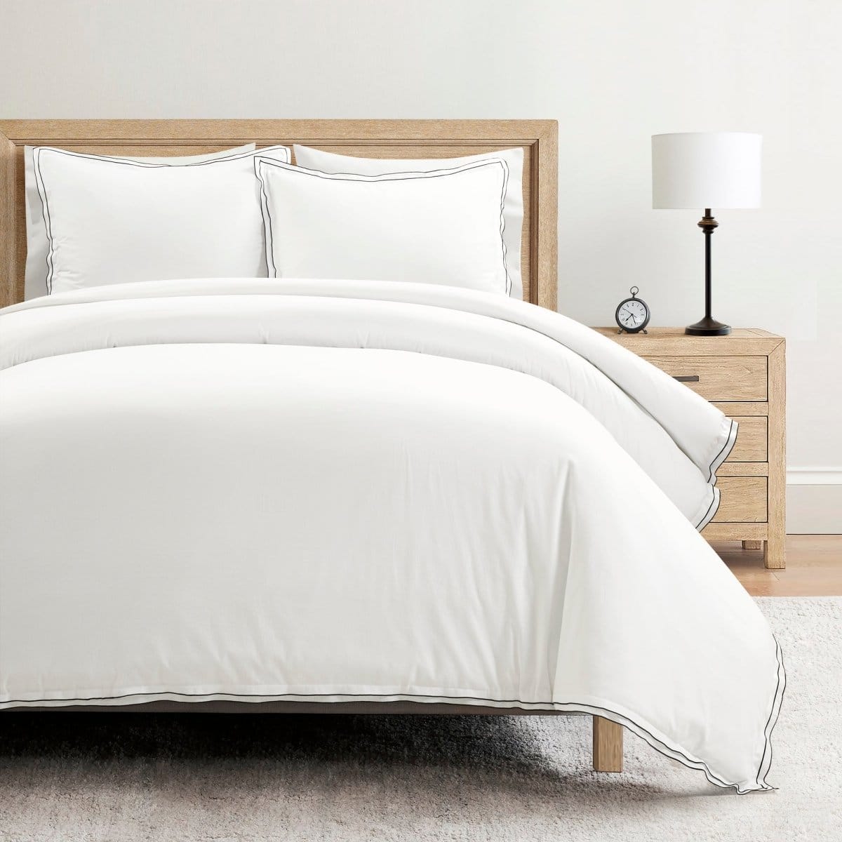 194938073813-HAMPTON-EMBROIDERED-CONTRAST-EDGE-DUVET-COVER-WHITE-BLACK-3PC-SET-FULL-QUEEN.jpg