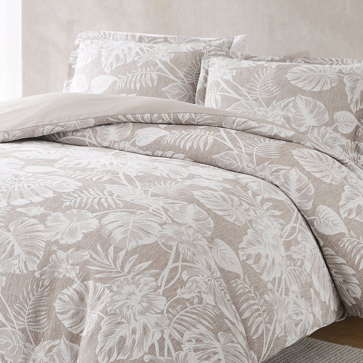 194938076708-BALI-TROPICAL-LEAVES-3-PC-NEUTRAL-DUVET-COVER-KING-ALT-1.jpg