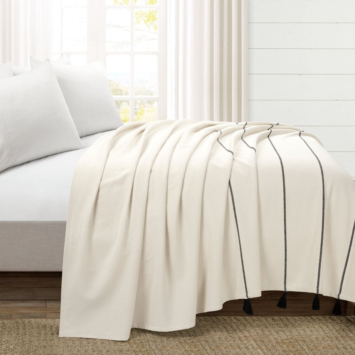 21T012127-FARMHOUSE-BOHO-STRIPE-WOVEN-TASSEL-IVORY-BLACK-COVERLET-FULL-QUEEN-194938046831-ALT-1.jpg