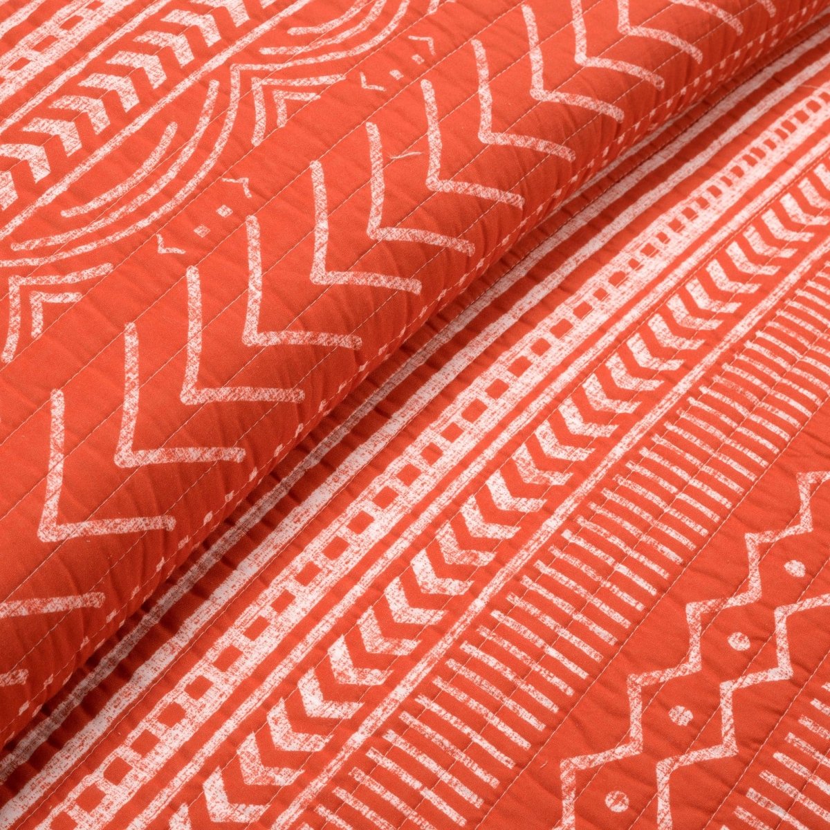 21T014137-HYGGE-GEO-3-PC-BURNT-ORANGE-QUILT-FULL-QUEEN-194938062183-ALT-2.jpg