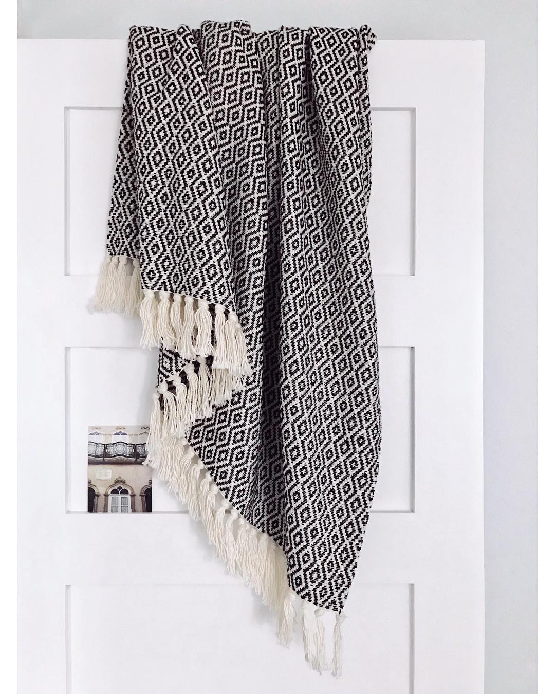 Casa Cubita Throw Blanket