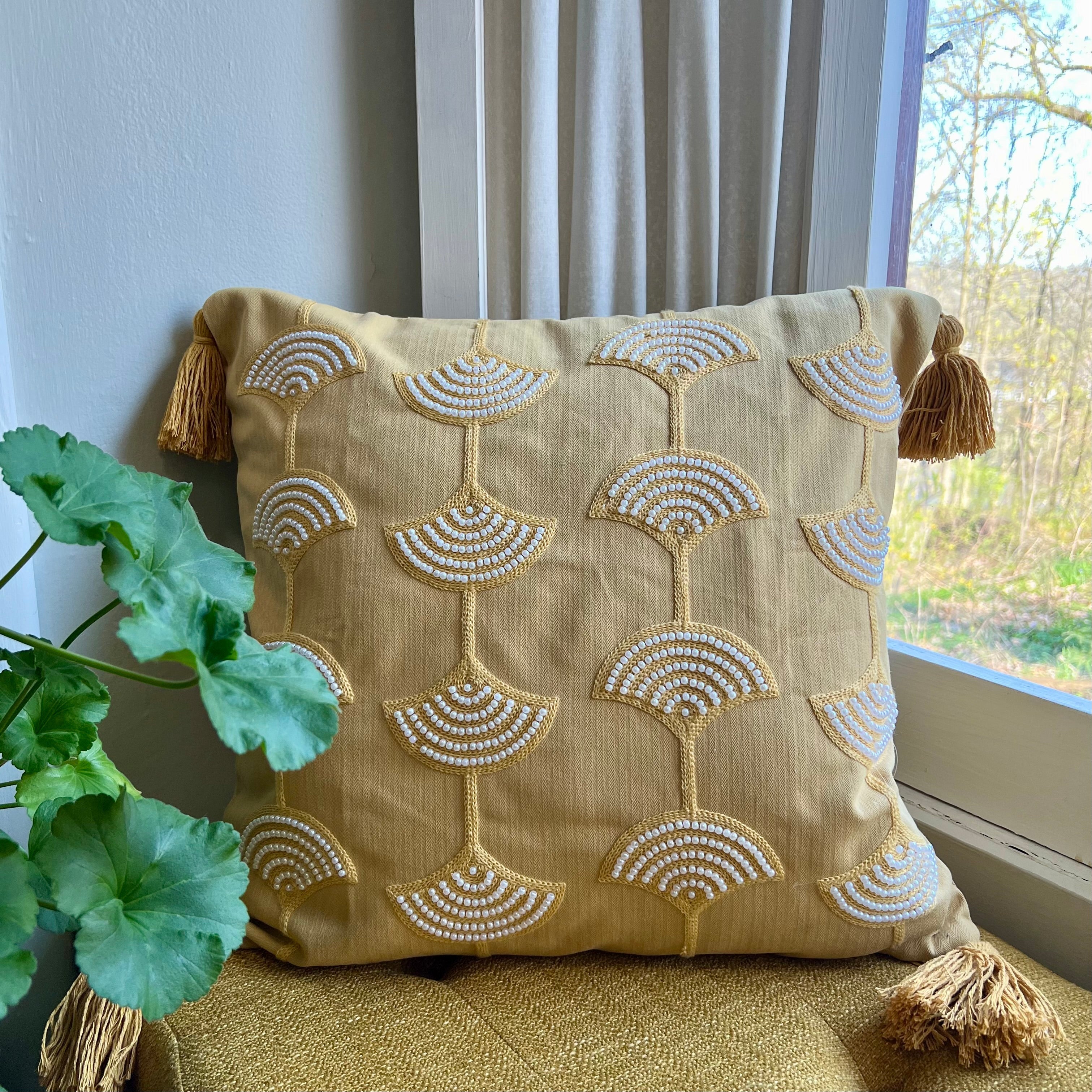 Goldenrod-Pearl-Scallop-Tassel-Pillow-Cover.jpg