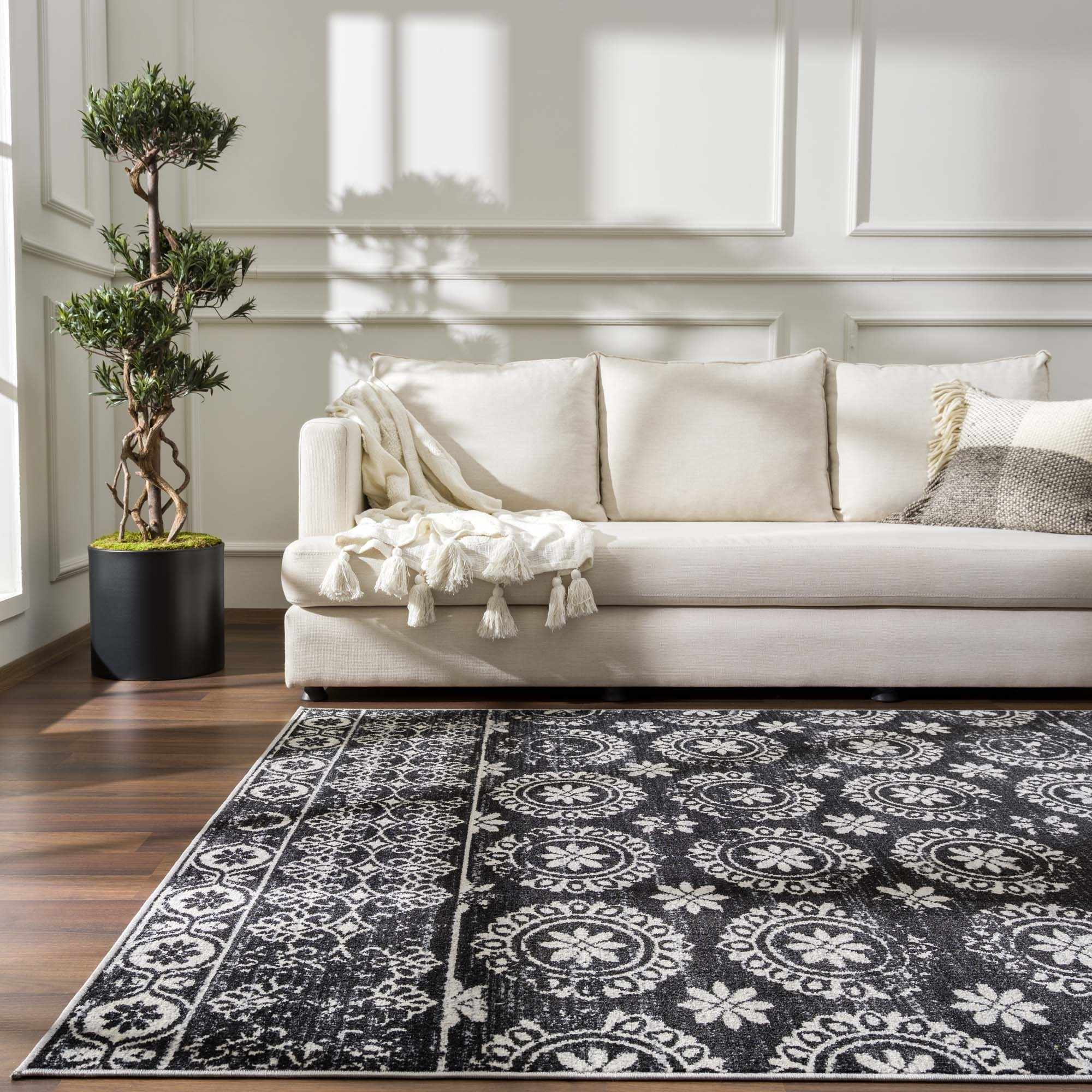 Kahraman Black & White Floral Washable Area Rug