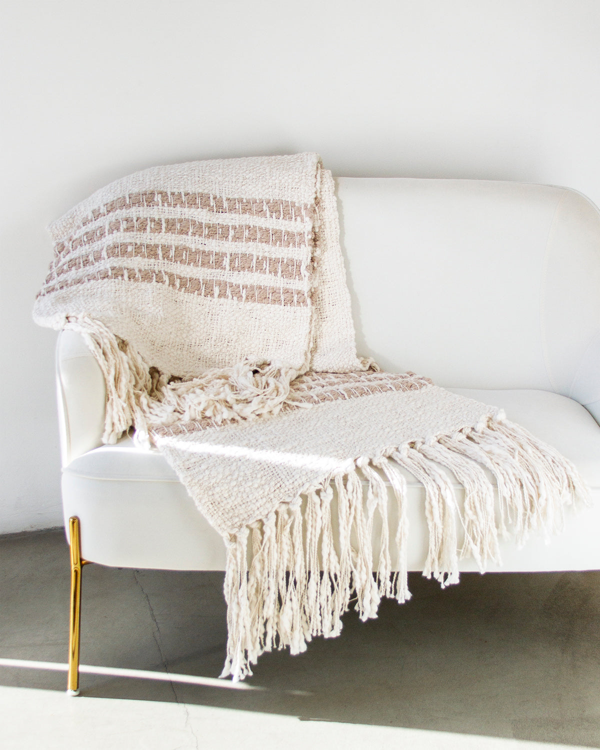 Miel Cotton Throw on Chair