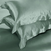 Mint Meadow Mulberry Silk Duvet Set pillows