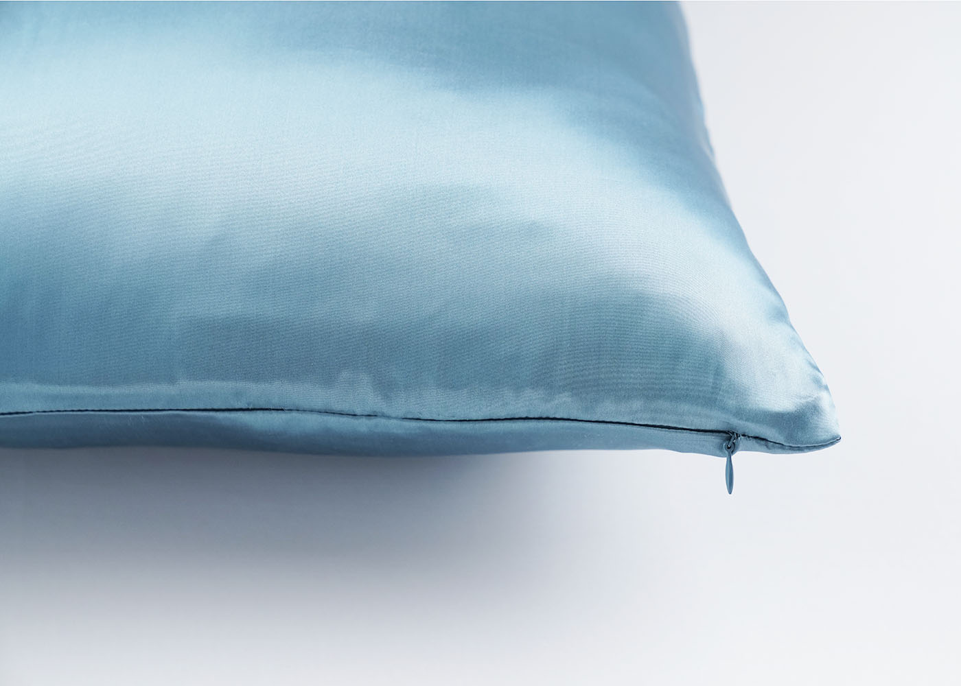 PT-SPC-Q-BLUE-ZIPPER.jpg
