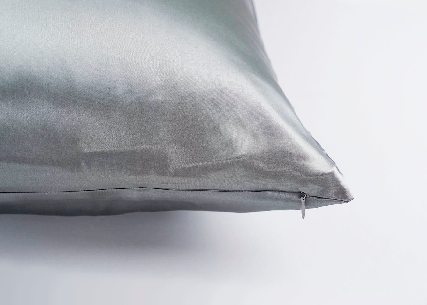 PT-SPC-Q-GRAY-ZIPPER.jpg