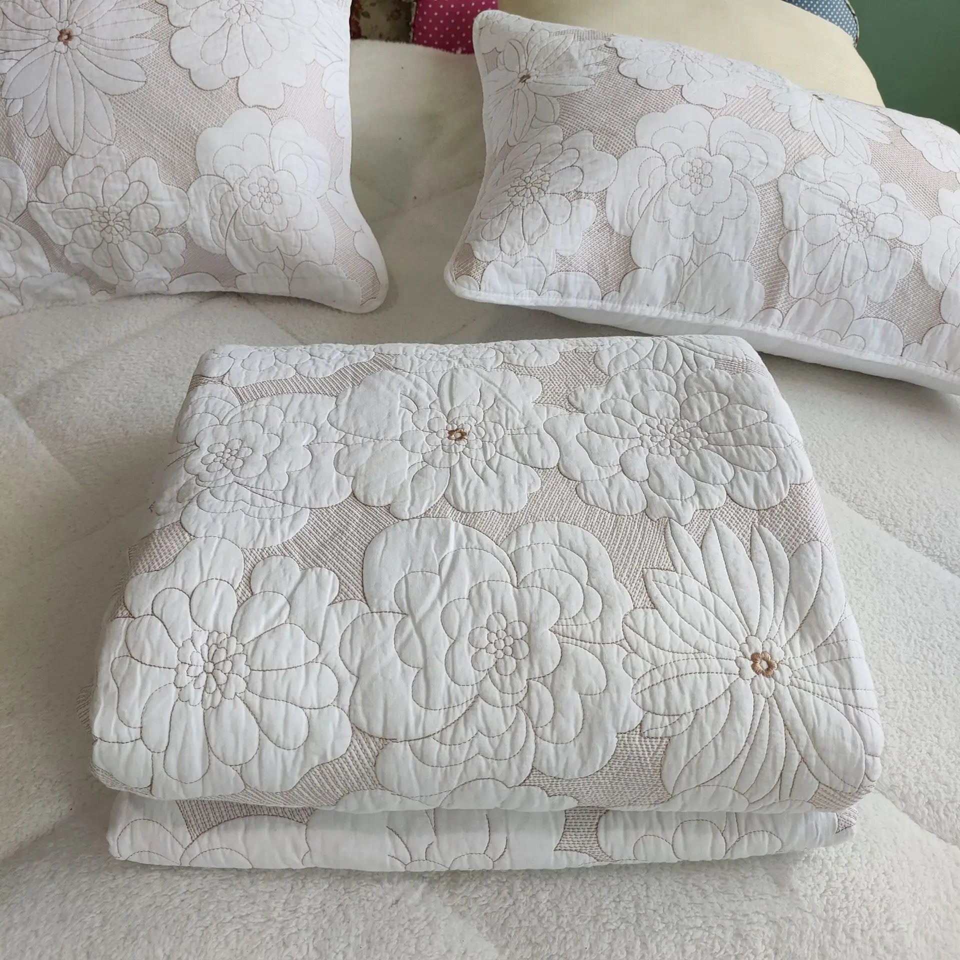 Rustic Blossoms Heritage Quilt Set Folded
