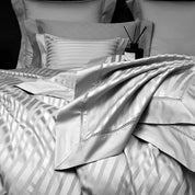 Gilded Lustre Bedding Set