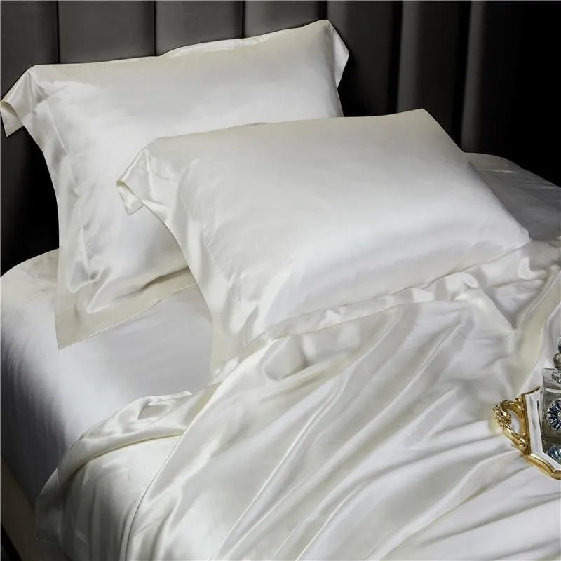 White Magnolia Mulberry Silk Duvet Set close view