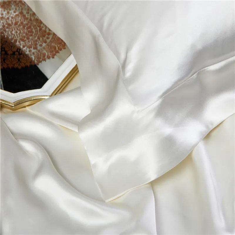 White Magnolia Mulberry Silk Duvet Set fabric