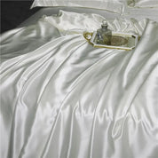 White Magnolia Mulberry Silk Duvet Set fabric