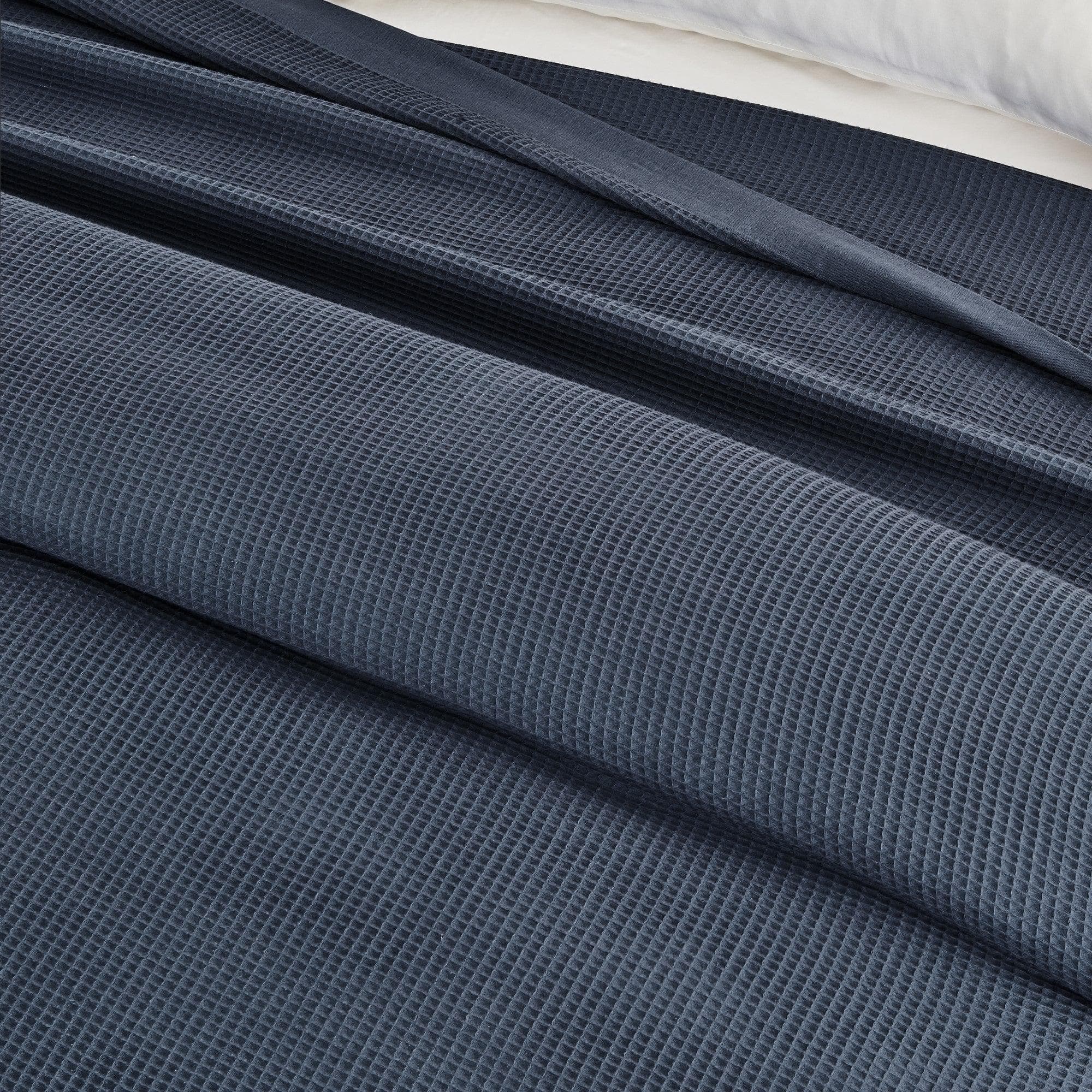 great-bay-home-blankets-100-cotton-small-waffle-weave-blanket-hazel-collection-36444581068975.jpg
