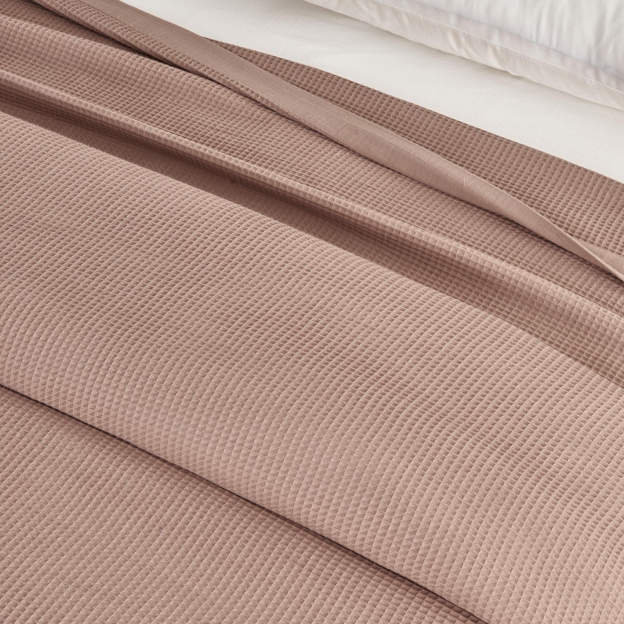 great-bay-home-blankets-100-cotton-small-waffle-weave-blanket-hazel-collection-36444592963759.jpg