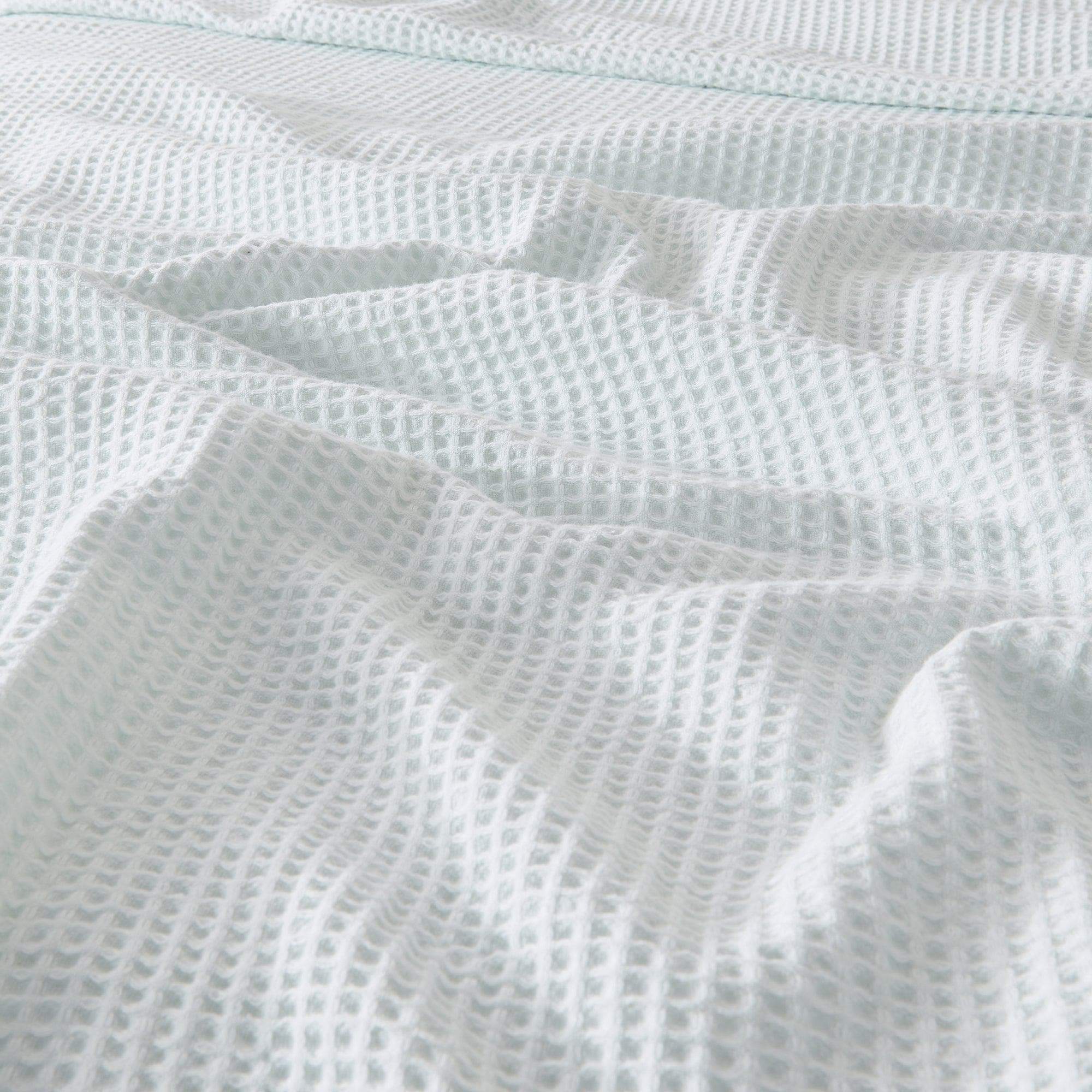 greatbayhome-blankets-100-cotton-waffle-weave-blanket-mikala-collection-37131623104687.jpg
