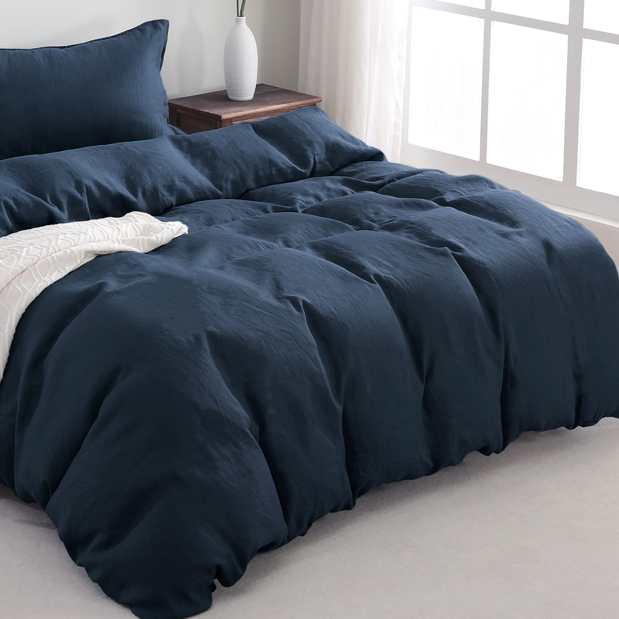 product-bedding-duvet_cover-navy01_c99f5549-65a0-481e-85e8-0d95469bf63b.jpg