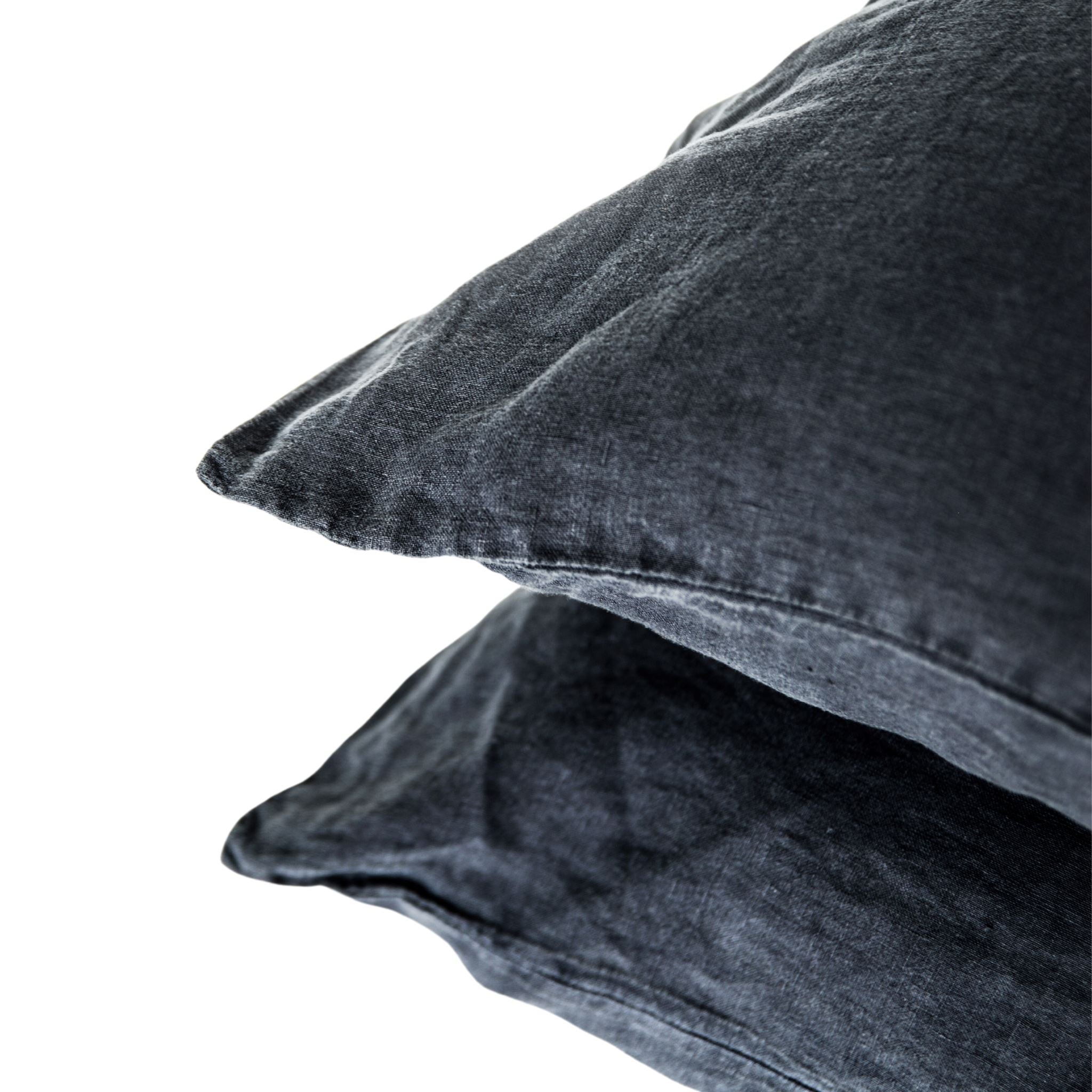 shams-beflax-linen-charcoal-queenstandard-linen-425178.jpg