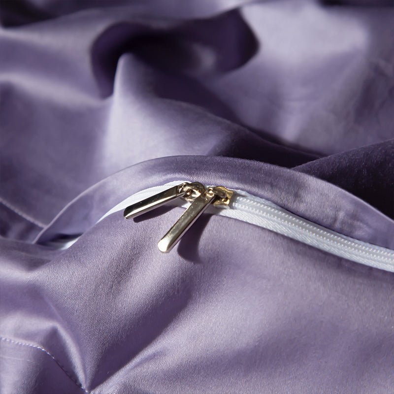 Zipper closure for duvet cover from Majestic Purple Bedding Set